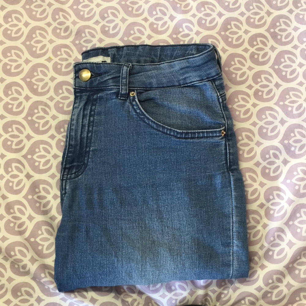 H&M medium wash skinny jeans